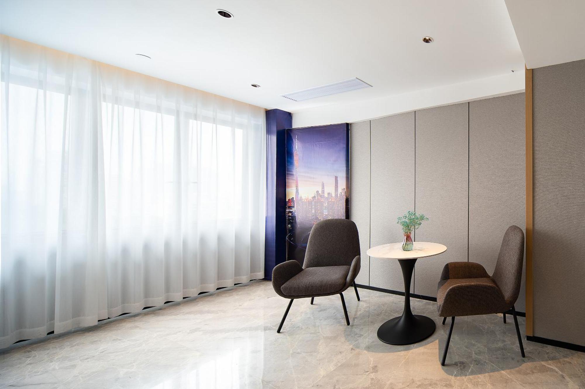 Langham Honor International Hotel Canton Fair Complex Branch - Free Shuttle To Canton Fair Complex During Canton Fair Period & Free Mini Bar Extérieur photo