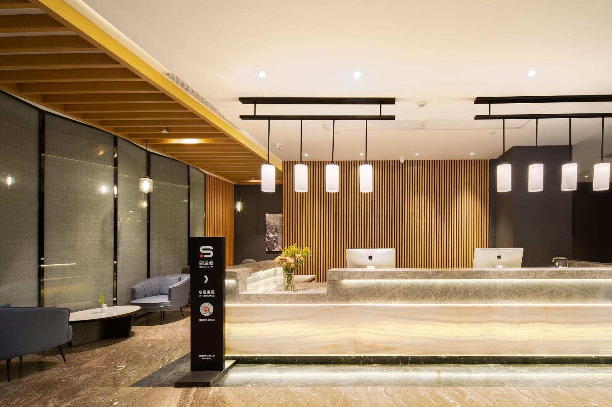 Langham Honor International Hotel Canton Fair Complex Branch - Free Shuttle To Canton Fair Complex During Canton Fair Period & Free Mini Bar Extérieur photo