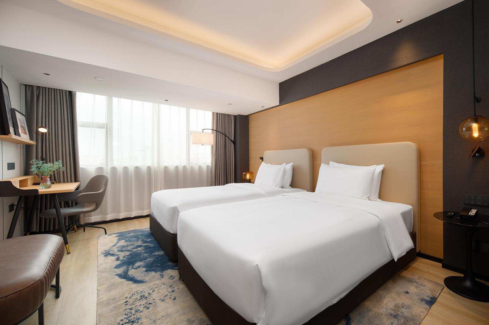 Langham Honor International Hotel Canton Fair Complex Branch - Free Shuttle To Canton Fair Complex During Canton Fair Period & Free Mini Bar Extérieur photo